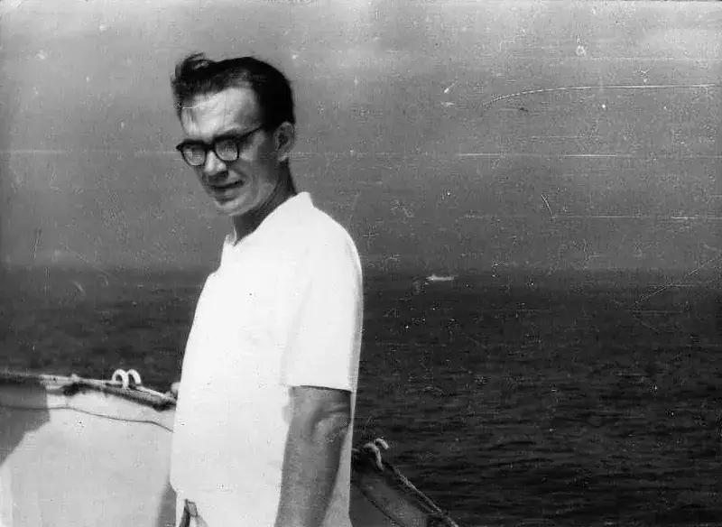 Victor Glushkov at the seashore